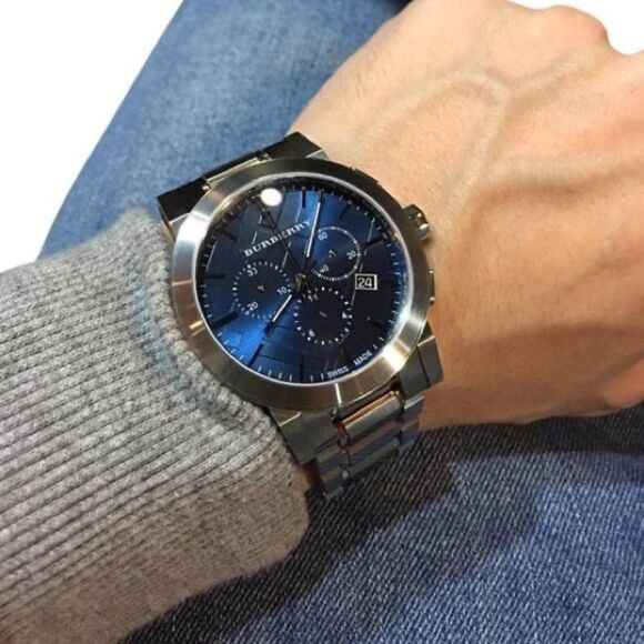 NIB Blue Burberry Watch - Picture 10 of 15